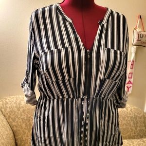 Black & white long top